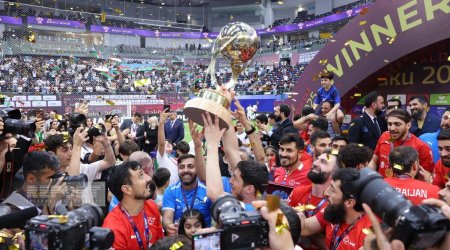 Minifutbol üzrə dünya çempionu olan Azərbaycan millisi mükafatlandırıldı - VİDEO