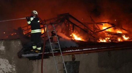 Dörd nəfərin öldüyü yanğından ana və digər oğlu xilas olub - YENİ DETALLAR