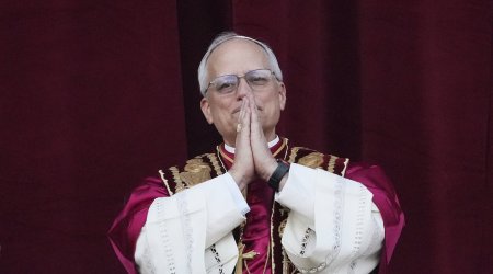 Roma Papası Putini sülhə töhfə verəcək bir addım atmağa ÇAĞIRDI