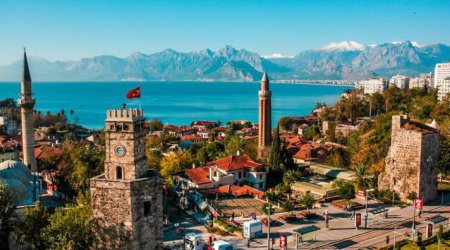 Antalyada yerli sakinlər PANİKADA: Güclü zəlzələ oldu