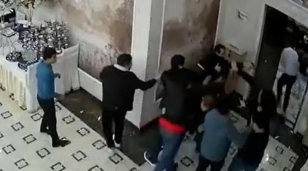 "Xarı bülbül"də DAVA: Gənc nişanlısı ilə qeyri-etik hərəkətlər etdi, döyüldü