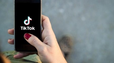 Məşhur TikToker ölkədən qovuldu - FOTO