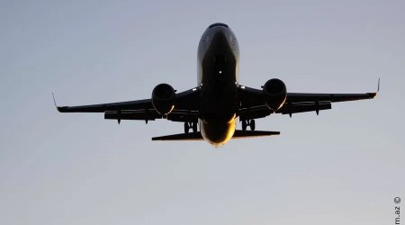 Azərbaycanlı zəvvarları daşıyan təyyarə İrana təcili ENİŞ ETDİ
