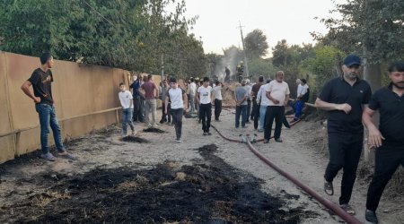 Cəlilabadda yük avtomobili və ot bağlamaları YANDI