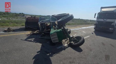Bakı-Qazax yolunda ağır qəza: Traktor aşdı – VİDEO