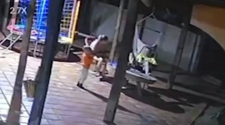 2 yaşlı uşaq atasının tapançası ilə anasını vuraraq öldürdü – ANBAAN VİDEO