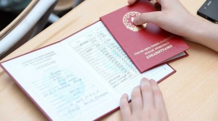 Məktəbi fərqlənmə ilə bitirənlərin sayı açıqlandı