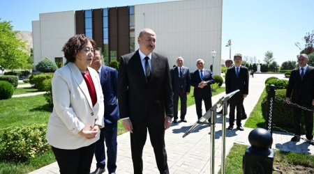 Prezident Mingəçevirdə erməni raketinin düşdüyü ərazidə - FOTO