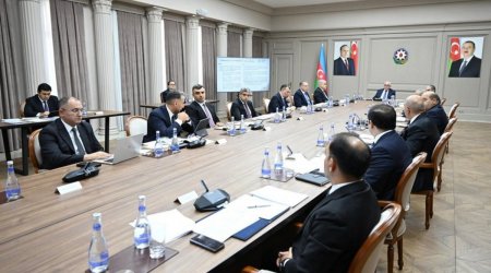 Baş nazir İqtisadi Şuranı toplayıb yeni tapşırıqlar verdi - FOTO