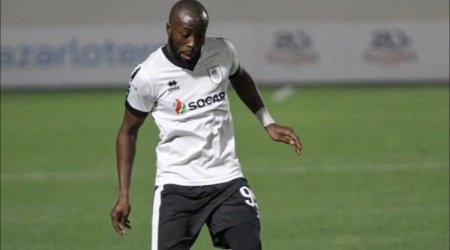 “Neftçi” fransalı futbolçu ilə yollarını AYIRDI
