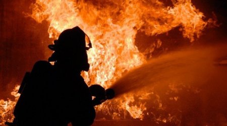 Bakıda baş verən güclü yanğın SÖNDÜRÜLÜB