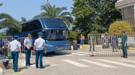 Bir qrup xarici vətəndaş İrandan Azərbaycana təxliyə olundu