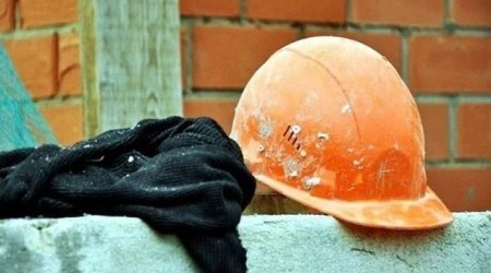 Sumqayıtda damdan yıxılan usta 20 gün sonra xəstəxanada VƏFAT ETDİ