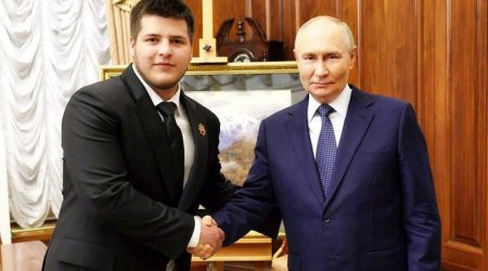 Kadırovun oğlu toyundan sonra Putinlə FOTOSUNU paylaşdı