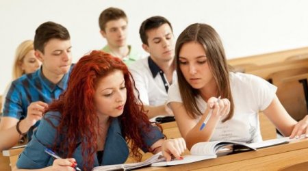 Universitetlərdə rus dilində tədrisin dayandırılması xəbəri feykdir - EKSKLÜZİV