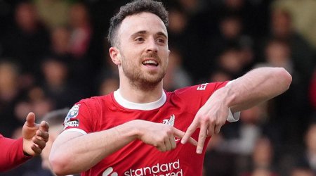 Məşhur futbolçu faciəli şəkildə dünyasını dəyişdi