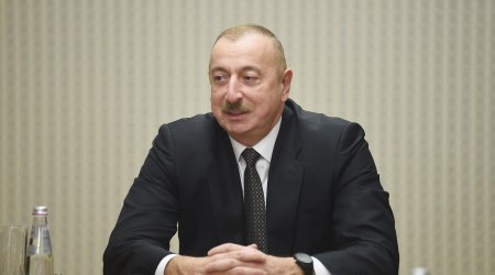 Prezidentin sosial şəbəkə hesablarında Xankəndidəki Zirvə görüşündən görüntülər paylaşıldı - VİDEO