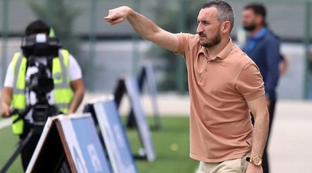 Baş məşqçinin İnstaqramda futbolçu axtarışı gündəm oldu - FOTO