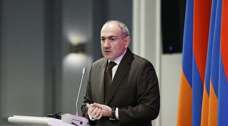 Paşinyan dövlət himninin mətnini DƏYİŞDİ – Növbə gerb və Konstitusiyanındır