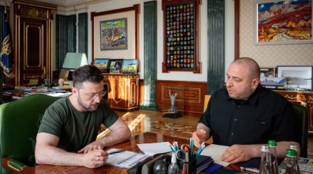 Zelenski Ukraynanın müdafiə nazirinin ABŞ-a səfir təyin ediləcəyinə işarə etdi