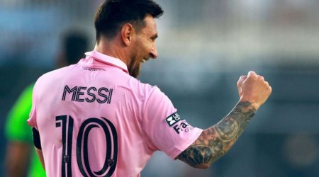 Messi yenə dubl etdi - VİDEO