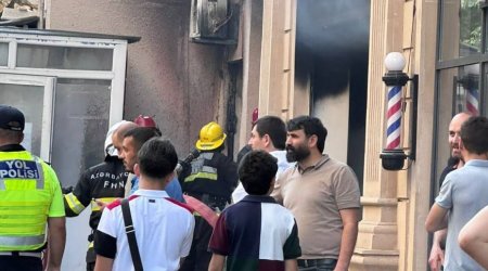 Bakıda çoxmərtəbəli binada yanğın – FOTO
