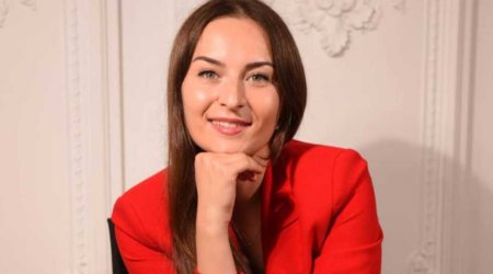 Salatın Xocalıyeva: Ümdə arzum Qarabağın incisi Şuşa şəhərini görməkdir - MÜSAHİBƏ