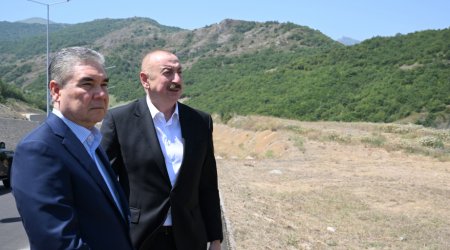 İlham Əliyev və Qurbanqulu Berdiməhəmmədov Şuşa rayonunun Daşaltı kəndində - FOTO