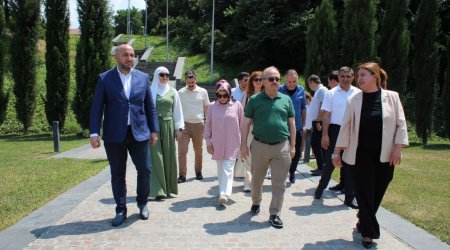 Türkiyəli səfir Quba Soyqırımı Memorial Kompleksini ziyarət etdi - FOTO