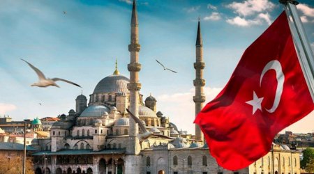 Qazi jurnalistlər Türkiyəyə gedir