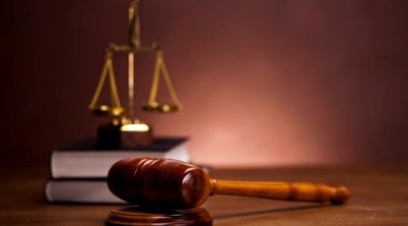 “Baza” teleqram kanalının jurnalistlərindən rüşvət aldığına görə polis HƏBS EDİLDİ