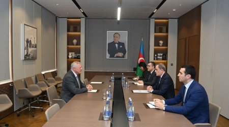 Ceyhun Bayramov diplomatik fəaliyyəti başa çatan Slovakiya səfirini qəbul etdi - FOTO