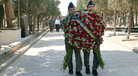 Şəhid hərbi pilot Rəşad Atakişiyevin məzarı ziyarət olundu - FOTO/VİDEO