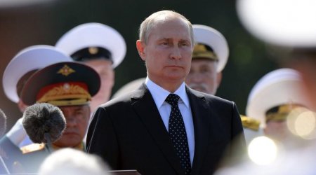 Hakimiyyət böhranı: Putin xalq arasına çıxdı