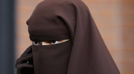 Niqab taxmaq qadağan edilir - Səbəbi açıqlandı