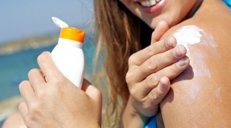 Günəşdən qorunmaq üçün istifadə olunan SPF kremi ilə bağlı XƏBƏRDARLIQ