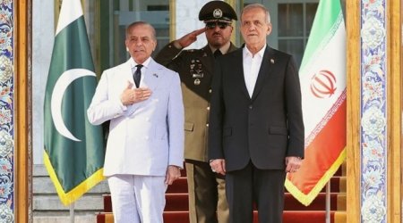 İran və Pakistan 12 saziş İMZALADI