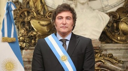 Argentina Prezidenti rəqiblərini təhqir etməyəcəyinə SÖZ VERDİ