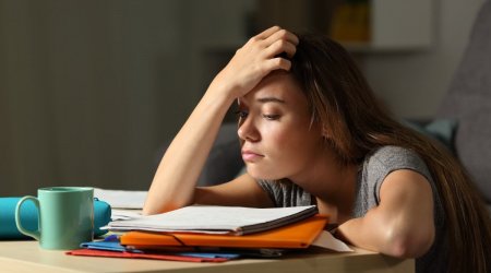 Asan pul arxasınca QAÇANLAR - Gənclər işləmək istəmir?