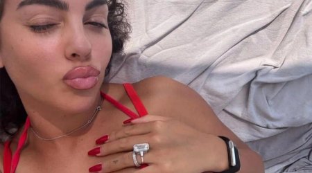 Ronaldonun sevgilisi çimərlik geyimi ilə "nəfəs kəsdi" - FOTO