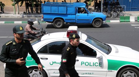 İranda atışma: 3 hücumçu məhv edildi, 1 polis HƏLAK OLDU