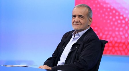 Pezeşkianın jurnalistlə Azərbaycan dilində zarafat etməsi gündəm oldu – VİDEO