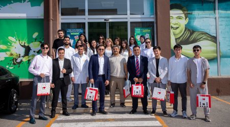 Özbəkistan universitetlərinin tələbələri “Ulduz” Şokolad Fabrikində istehsalat təcrübəsində iştirak ediblər - FOTO