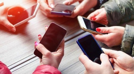 Azərbaycanlılar hansı telefonu seçir? - Son 5 ilin müqayisəsi
