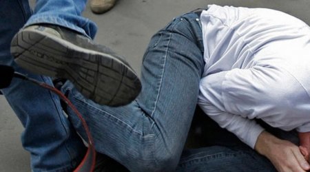 Bakıda 49 yaşlı kişi nəvəsini söyən qonşusunu döydü