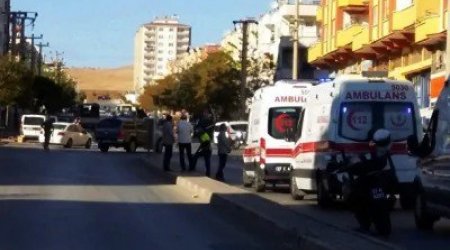 İki qardaşı toyda bıçaqladılar, biri öldü