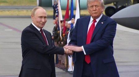 Putin: “Böhranı sülh yolu ilə həll etmək istəyirik”