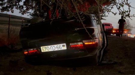 İsmayıllıda avtomobil aşdı - 2 nəfər xəsarət aldı - FOTO