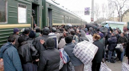 Rusiyada miqrantlarla bağlı növbəti QADAĞA