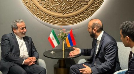 Ermənistan və İran XİN başçıları regional kommunikasiyaların açılması məsələsini MÜZAKİRƏ ETDİLƏR